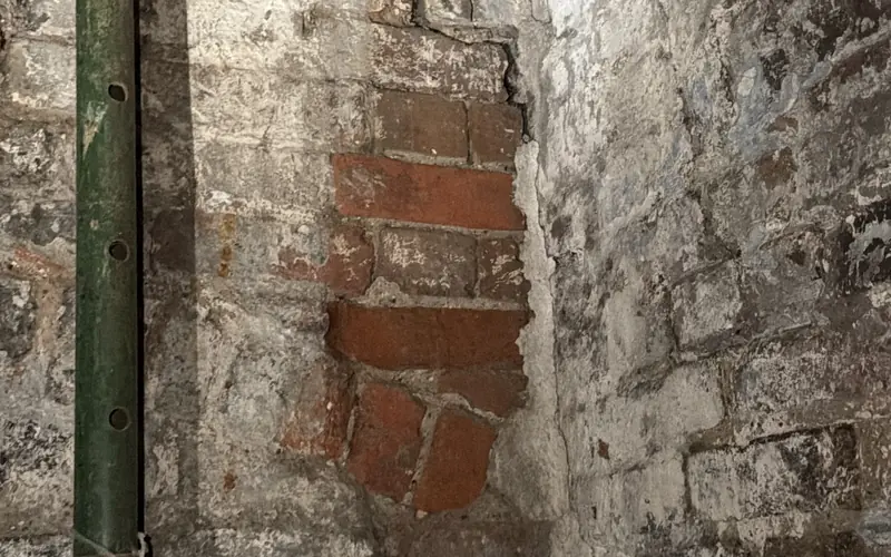 Structural survey of a members' club